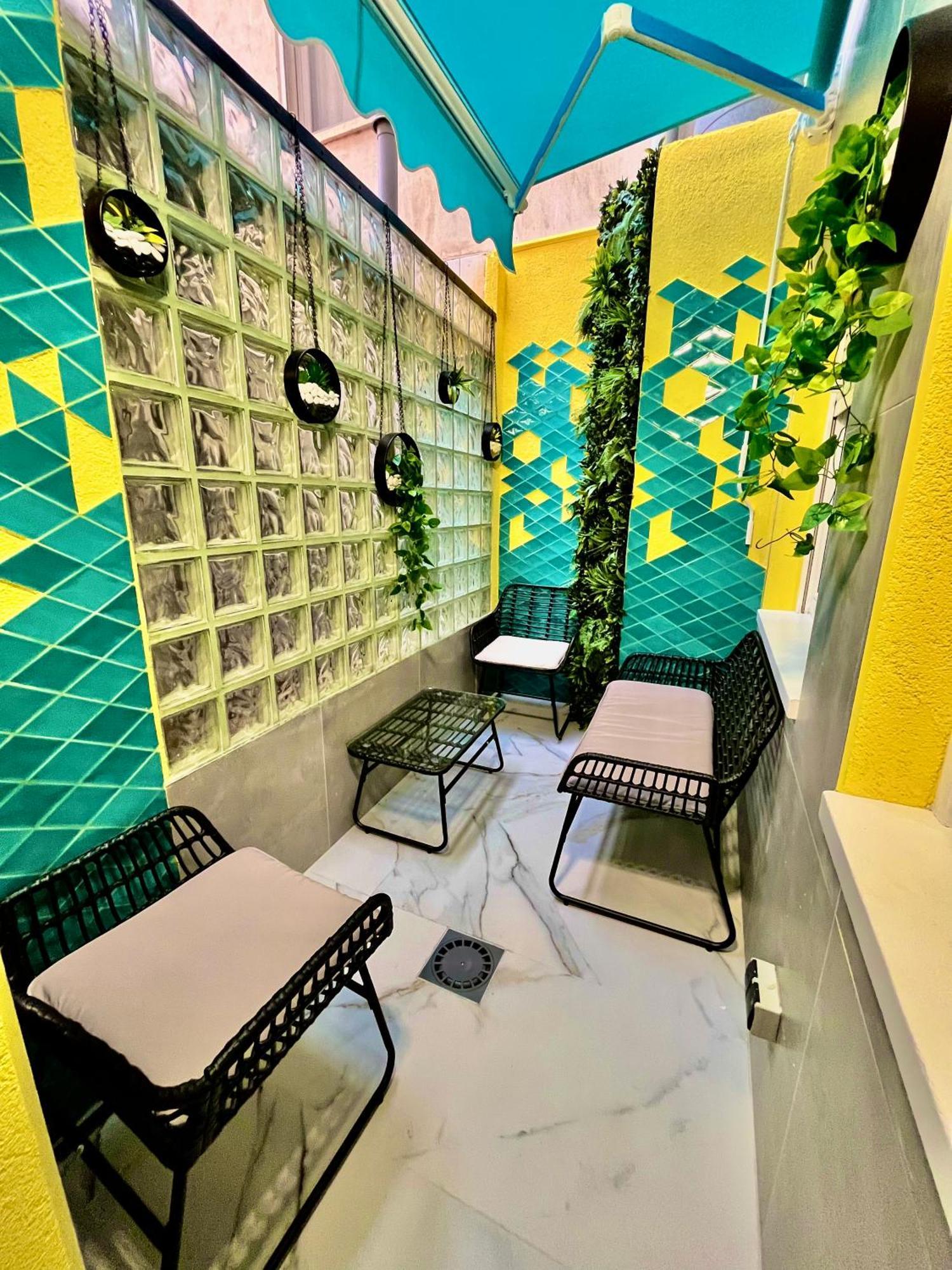 Elegante Apartamento Tres Colores Аликанте Екстериор снимка
