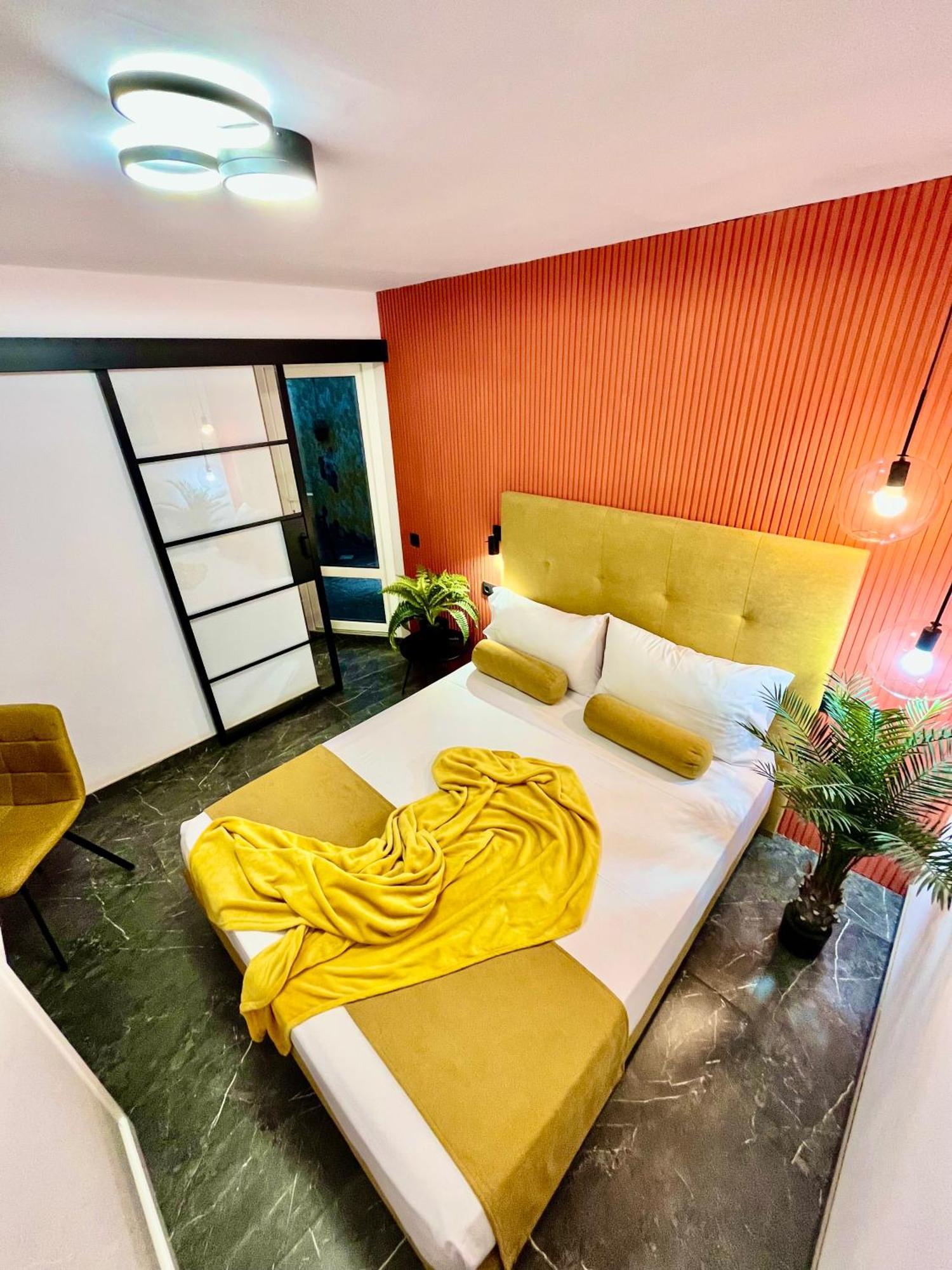 Elegante Apartamento Tres Colores Аликанте Екстериор снимка