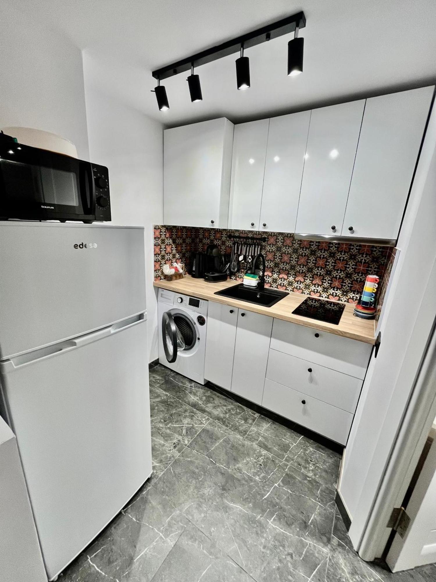 Elegante Apartamento Tres Colores Аликанте Екстериор снимка