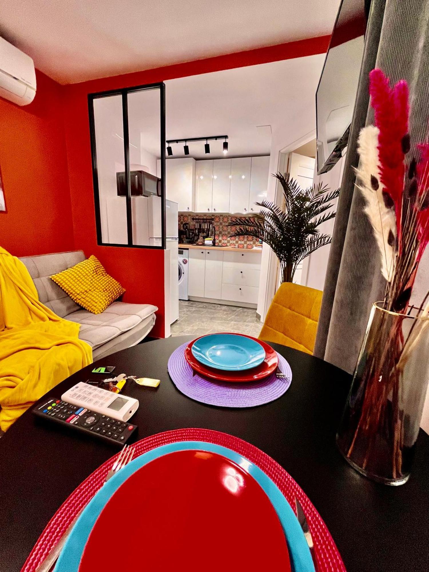 Elegante Apartamento Tres Colores Аликанте Екстериор снимка
